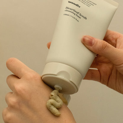 Heartleaf Scrub Cleansing Foam